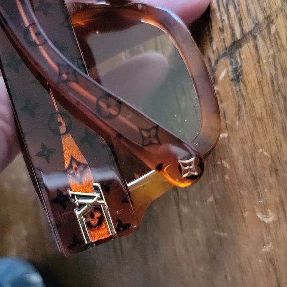 Louis Vuitton Blade Sunglasses - Picture 1 of 12